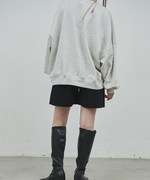 paravion（パラビオン）の「カレッジロゴ袖パールスウェット（スウェット・レディース・ネイビー/グレー・FREE）」の4枚目の写真