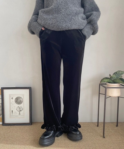LOWRYS FARM（ローリーズファーム）の「スソフリルベロアパンツ 971219（その他パンツ・レディース・ブラック/ホワイト/ブルー・FREE）」の12枚目の写真