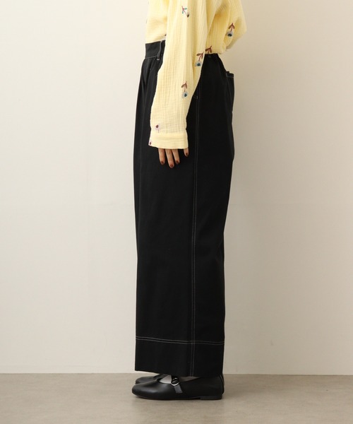 Emago. イマゴ　切り替え　パンツ　新品 EMAGO ﾈｺ釦刺繍ﾊﾟﾝﾂ（その他パンツ）｜Emago（イマゴ）の