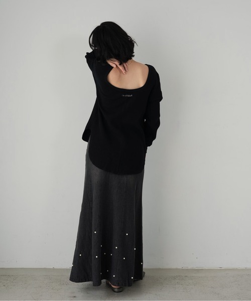 Cla STEllaR(クラステラ)の「バックオープン ロング Tシャツ 長袖 カットソー ワッフル ロゴ ワンポイント 刺繍(Tシャツ/カットソー・レディース・ブラック/ホワイト・FREE)」の15枚目の写真