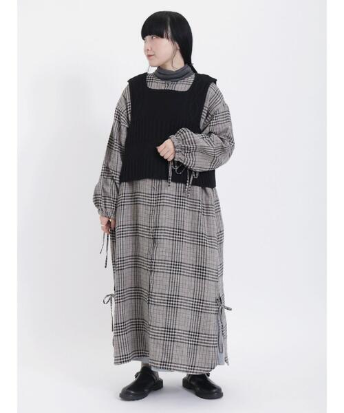 Samansa Mos2(サマンサ モスモス)の「柄編み2WAYニットビスチェ(ベスト・レディース・オフホワイト/ブラック/ベージュ・F)」の15枚目の写真