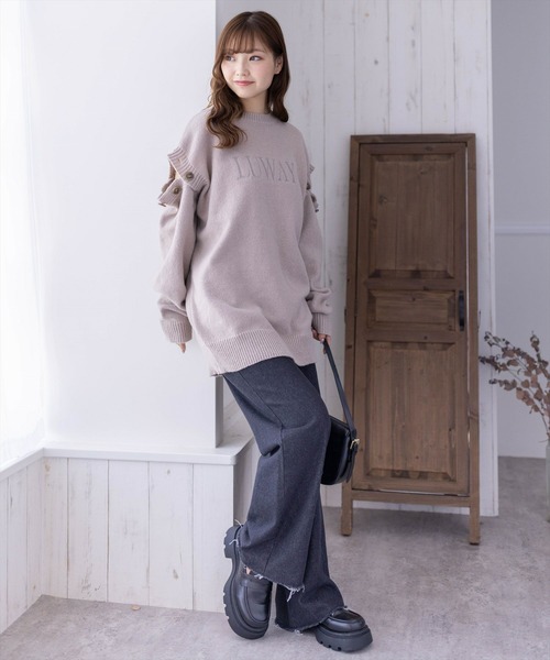 clear(クリア)の「長袖スリット刺繍オーバーサイズニットトップス≪2024SS新作≫(ニット/セーター・レディース・杢グレー/グレイッシュベージュ/アイボリー・F)」の22枚目の写真