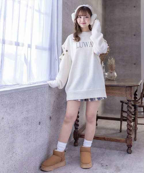 clear(クリア)の「長袖スリット刺繍オーバーサイズニットトップス≪2024SS新作≫(ニット/セーター・レディース・杢グレー/グレイッシュベージュ/アイボリー・F)」の19枚目の写真