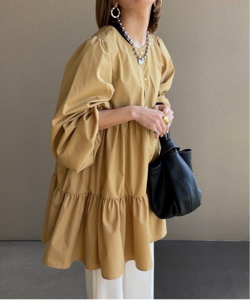 feepur by saya（フェピュールバイサヤ）の「マルチウェイティアードチュニック（シャツ/ブラウス・レディース・オフホワイト/ベージュ/ブラック・MEDIUM）」の22枚目の写真