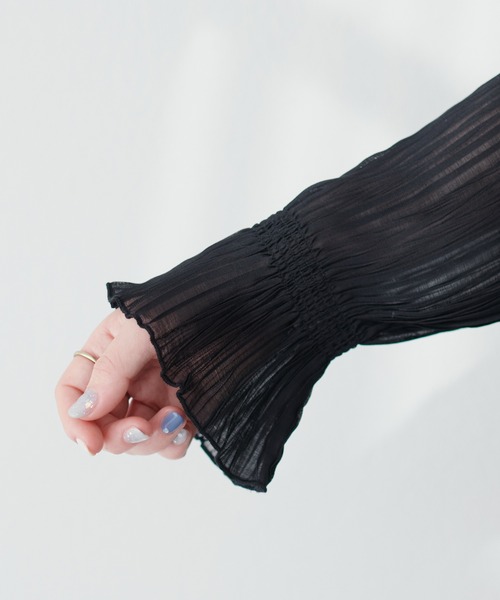 natural couture（ナチュラルクチュール）の「キャンディースリーブプリーツブラウス（シャツ/ブラウス・レディース・サックスブルー/グレイッシュベージュ/ブラック/オフホワイト/ピンク・FREE）」の10枚目の写真