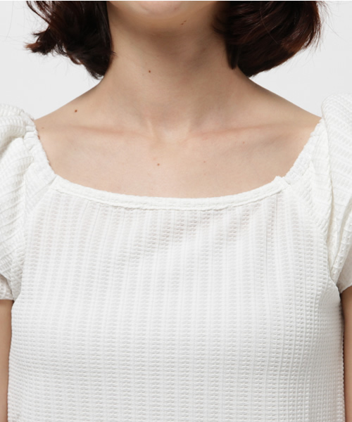 one after another NICE CLAUP（ワンアフターアナザーナイスクラップ）の「【ナイスクラップ】袖フリルプルオーバー（Tシャツ/カットソー・レディース・オフホワイト/ラベンダー/カーキ/ブラック・FREE）」の9枚目の写真