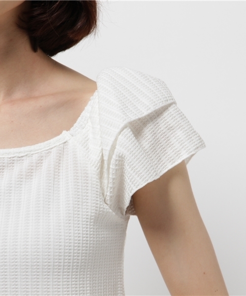 one after another NICE CLAUP（ワンアフターアナザーナイスクラップ）の「【ナイスクラップ】袖フリルプルオーバー（Tシャツ/カットソー・レディース・オフホワイト/ラベンダー/カーキ/ブラック・FREE）」の10枚目の写真