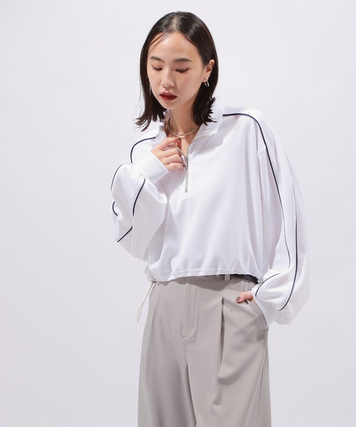 PAGEBOY（ページボーイ）の「ハーフZIPショートトラックジャケット（ジャージ・レディース・ブラック/オフホワイト/ブルー・FREE）」の4枚目の写真