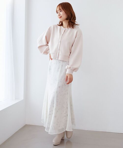 MAJESTIC LEGON（マジェスティックレゴン）の「ビジューボタンカットカーディガン（スウェット・レディース・ネイビー/ピンクベージュ/オフホワイト・MEDIUM）」の4枚目の写真