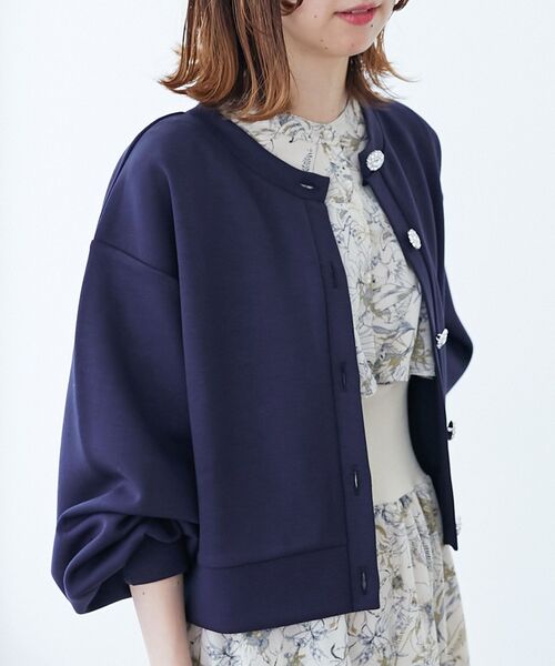 MAJESTIC LEGON（マジェスティックレゴン）の「ビジューボタンカットカーディガン（スウェット・レディース・ネイビー/ピンクベージュ/オフホワイト・MEDIUM）」の19枚目の写真
