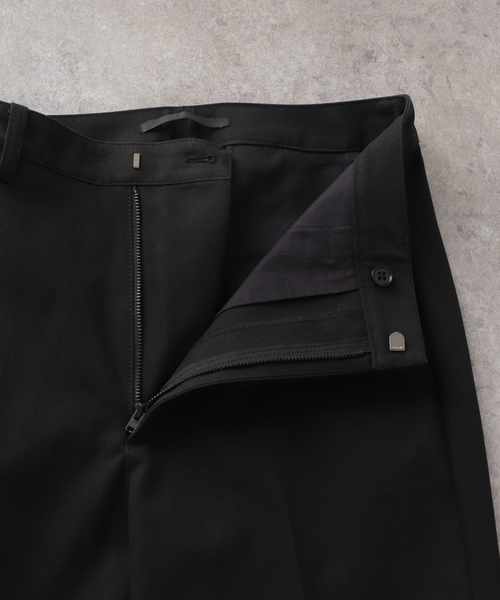 AP STUDIO(エーピーストゥディオ)の「シリコンディップツイルパンツ(スラックス・レディース・ブラック/ベージュ・40/38/36)」の22枚目の写真