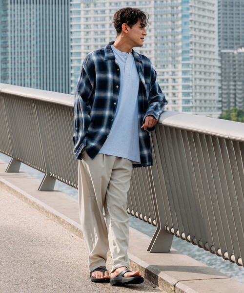 FREAK'S STORE(フリークスストア)の「速乾素材 リラックスフィットイージーパンツ/リネン風 ホームケア(その他パンツ・メンズ・ブラック/オリーブ/チャコール/オフホワイト・SMALL/MEDIUM/LARGE)」の15枚目の写真