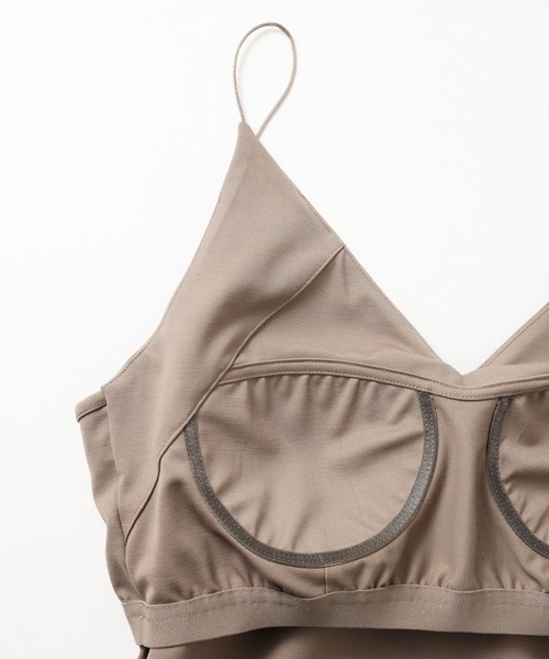 BABYLONE（バビロン）の「パット付きVネックキャミ（キャミソール・レディース・ブラック/オフホワイト/サンドグレー・フリー）」の13枚目の写真