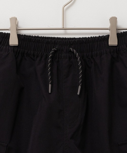 NAVY（ネイビー）の「NAVY 撥水加工 カーゴショートパンツ（カーゴパンツ・キッズ・ベージュ/ブラック/カーキ・110/120/130/140/150/160）」の5枚目の写真