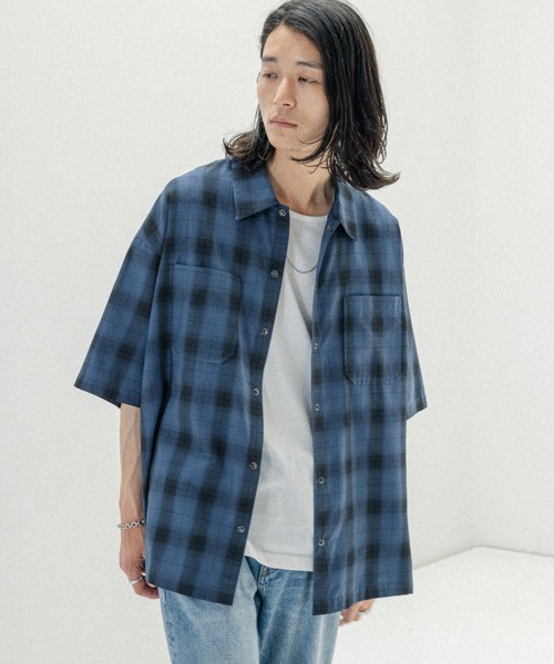 RAGEBLUE(レイジブルー)の「OMBRE CHECK BIG SHIRTS / オンブレチェック/ルーズシャツ(シャツ/ブラウス・メンズ・グリーン/ブラック/イエロー/ブルー・MEDIUM/LARGE)」の3枚目の写真