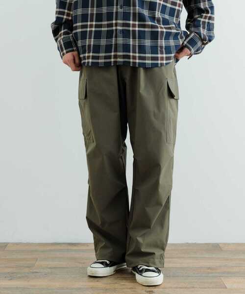 ITEMS URBANRESEARCH（アイテムズ アーバンリサーチ）の「ウエストイージー ポリカーゴパンツ（その他パンツ・メンズ・カーキ/グレー系その他/アイボリー/ブラック・MEDIUM/LARGE）」の5枚目の写真