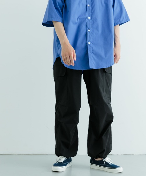 ITEMS URBANRESEARCH（アイテムズ アーバンリサーチ）の「ウエストイージー ポリカーゴパンツ（その他パンツ・メンズ・カーキ/グレー系その他/アイボリー/ブラック・MEDIUM/LARGE）」の20枚目の写真