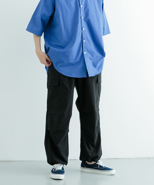 ITEMS URBANRESEARCH（アイテムズ アーバンリサーチ）の「ウエストイージー ポリカーゴパンツ（その他パンツ・メンズ・カーキ/グレー系その他/アイボリー/ブラック・MEDIUM/LARGE）」の21枚目の写真