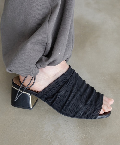 VACANCY（ヴァカンシー）の「ドレープチュールシアーサンダル（サンダル・レディース・ブラック/シルバー・MEDIUM/X-LARGE/LARGE）」の12枚目の写真