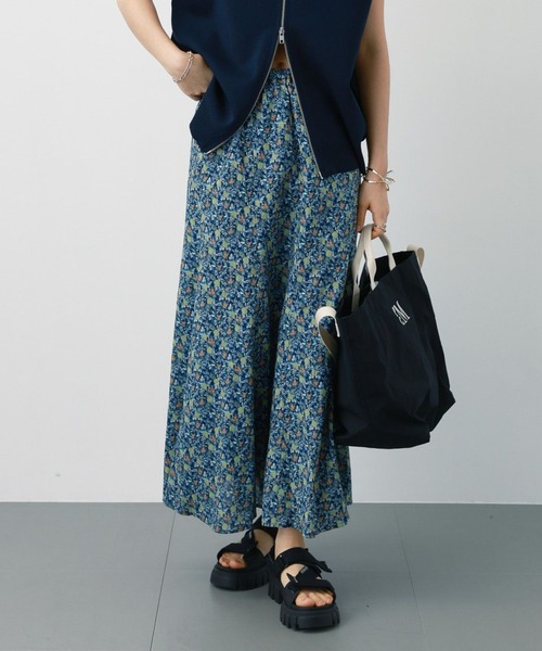 saloon（サルーン）の「SALOON(サルーン)/フルーツ柄スカート【手洗い可】ロング丈（スカート・レディース・ホワイト/ネイビー・FREE）」の18枚目の写真