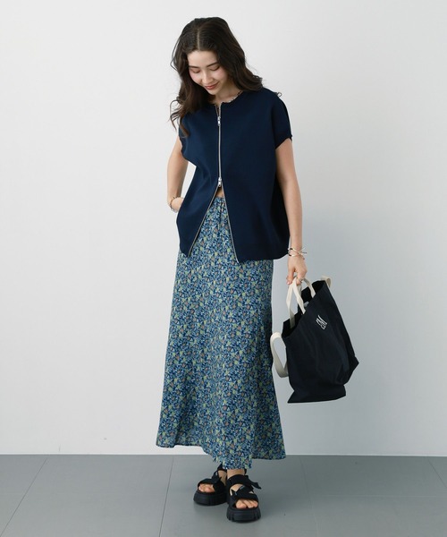 saloon（サルーン）の「SALOON(サルーン)/フルーツ柄スカート【手洗い可】ロング丈（スカート・レディース・ホワイト/ネイビー・FREE）」の17枚目の写真