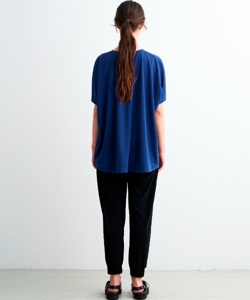three dots（スリードッツ）の「プレイフルアウトフィット ドルマンルーズ Tシャツ（Tシャツ/カットソー・レディース・ブラック/ホワイト/ネイビー/ボルドー・SMALL）」の17枚目の写真