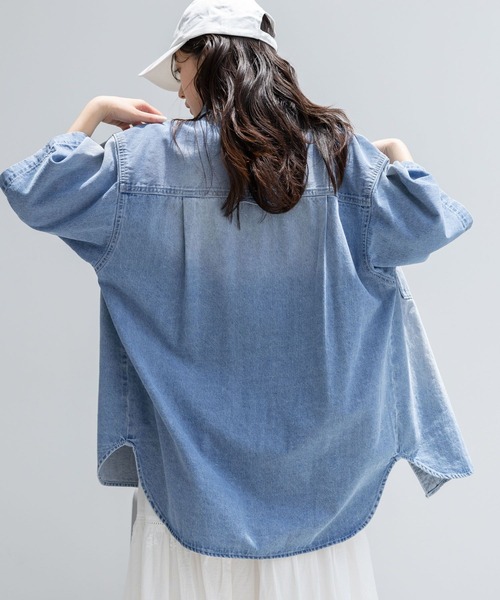 RAGEBLUE（レイジブルー）の「ダメージオーバーデニムシャツ（シャツ/ブラウス・レディース・ブルー/グレー・FREE）」の8枚目の写真