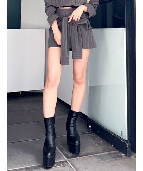 GYDA(ジェイダ)の「【SETUP着用可】ウエストデザインスカートライクショートパンツ(スカート・レディース・ブラック/ベージュ/グレー・FREE)」の3枚目の写真