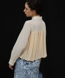 バックプリーツシャツ135847