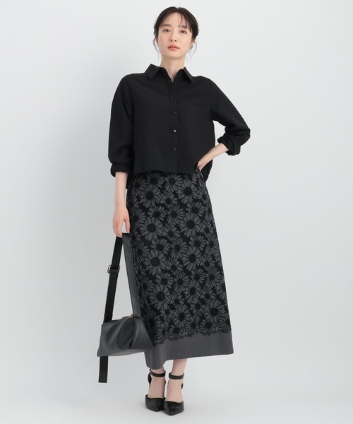 Andemiu(アンデミュウ)の「バックプリーツシャツ135847(シャツ/ブラウス・レディース・ブラック/グリーン/アイボリー・FREE)」の17枚目の写真