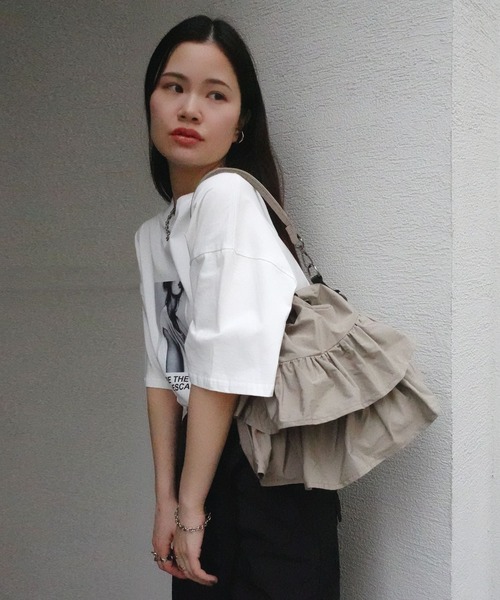 CORNERS（コーナーズ）の「2段フリルバッグ（ショルダーバッグ・レディース・ブラック/ベージュ/グレー/カーキ/アイボリー・FREE）」の20枚目の写真