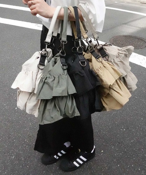 CORNERS（コーナーズ）の「2段フリルバッグ（ショルダーバッグ・レディース・ブラック/ベージュ/グレー/カーキ/アイボリー・FREE）」の21枚目の写真