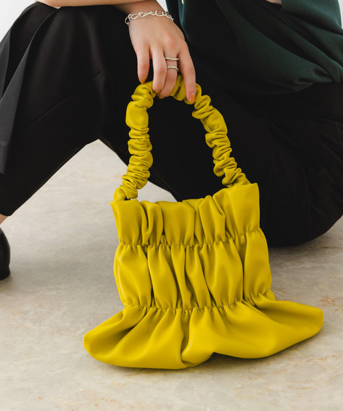 RODE SKO(ロデスコ)の「ダブルギャザーバッグ(ハンドバッグ・レディース・ブラック/アイボリー/イエロー系その他・ONE)」の22枚目の写真