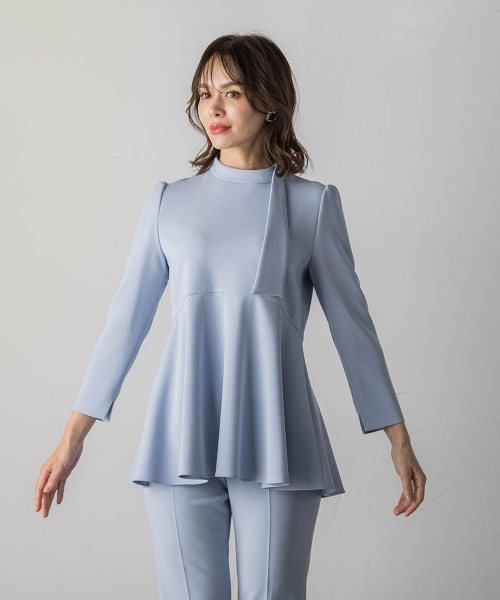 Viaggio Blu(ビアッジョブルー)の「MISSION DOUBLECLOTH サイドボウタイブラウス≪手洗い可能≫(シャツ/ブラウス・レディース・ネイビー/ブルー・L/S/M)」の4枚目の写真