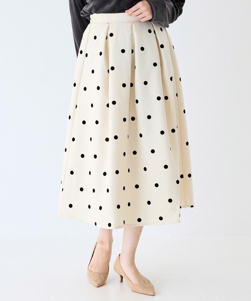 INCEDE(インシード)の「ツイルクロスフロッキーフレアスカート(スカート・レディース・ホワイト×ブラック/ブラック×ブラック/ブラック系その他・L/LL/3L/4L/M)」の14枚目の写真