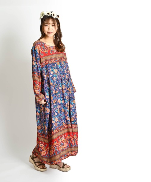 MARAI(マーライ)の「花柄 長袖 ロング丈 マキシワンピース(ワンピース・レディース・ブルー/レッド・FREE)」の15枚目の写真