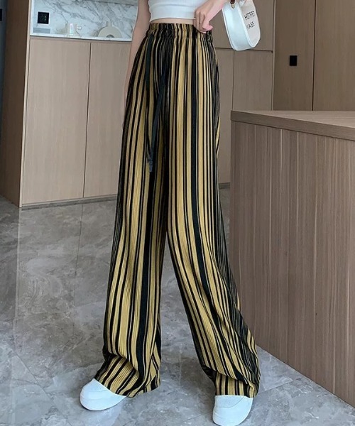 Achic（アシック）の「引き立てるプリーツワイドパンツ（スウェットパンツ・レディース・グレー/ピンク系その他/ブラック系その他2/イエロー系その他/ブラック系その他/ネイビー/ピンク/ブルー系その他・M）」の10枚目の写真