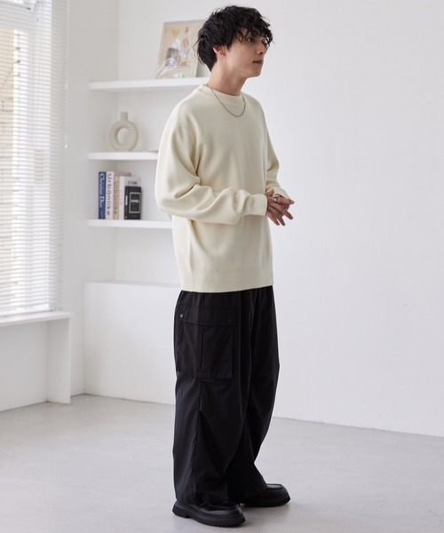 MONO-MART(モノマート)の「スウェットライクウォッシャブル ルーズセミモックネックニット(ニット/セーター・メンズ・グレー/アッシュブラウン/ブルー/アイボリー/ブラック/チャコール/ブラック系・S/M/L)」の14枚目の写真