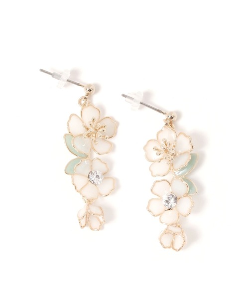 GLOBAL WORK（グローバルワーク）の「ゴージャスフラワーピアス/130970（ピアス（両耳用）・レディース・ホワイト/ベージュ/グレー・ONE SIZE）」の2枚目の写真