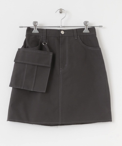 セリーヌ　黒レザーミニスカート ポケット付き ミニスカート タイトスカート レザースカート スカート 黒 ミニ丈