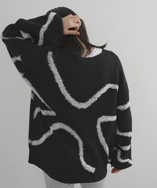 LIAN（リアン）の「ラインジャガードカーディガン（カーディガン/ボレロ・レディース・アイボリー/ブラック/グレー・FREE）」の9枚目の写真