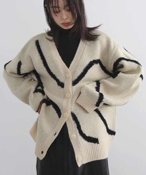 LIAN（リアン）の「ラインジャガードカーディガン（カーディガン/ボレロ・レディース・アイボリー/ブラック/グレー・FREE）」の20枚目の写真