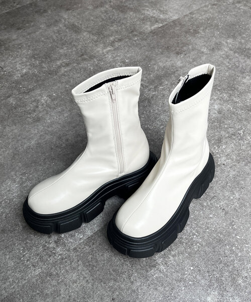 CPCM(シーピーシーエム)の「アソート厚底ソールブーツ(ブーツ・レディース・ブラック/シルバー/アイボリー・LARGE/MEDIUM)」の8枚目の写真