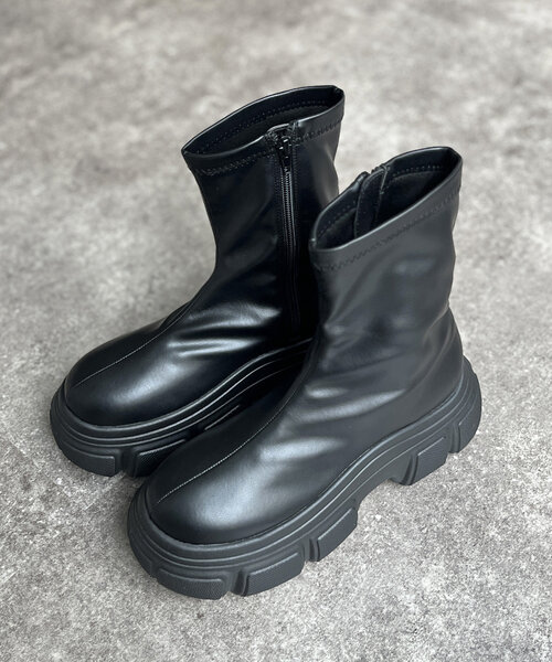 CPCM(シーピーシーエム)の「アソート厚底ソールブーツ(ブーツ・レディース・ブラック/シルバー/アイボリー・LARGE/MEDIUM)」の11枚目の写真