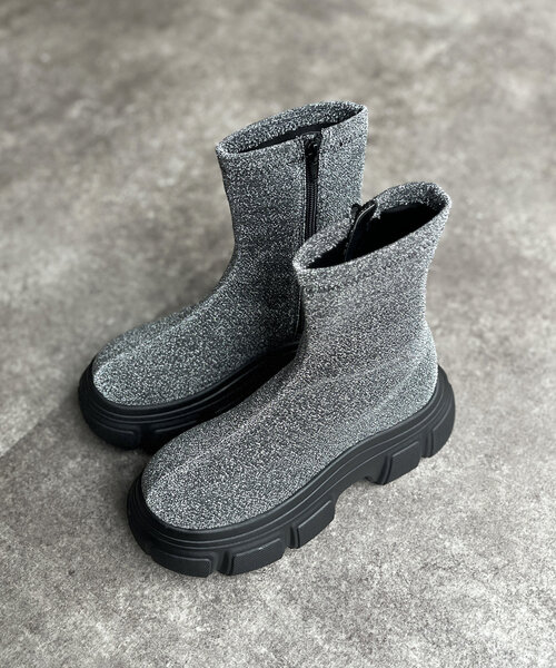 CPCM(シーピーシーエム)の「アソート厚底ソールブーツ(ブーツ・レディース・ブラック/シルバー/アイボリー・LARGE/MEDIUM)」の14枚目の写真