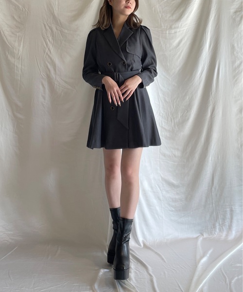 one way(ワンウェイ)の「テーラーフレアワンピース(ワンピース・レディース・レッド/グレー/ベージュ・FREE)」の2枚目の写真