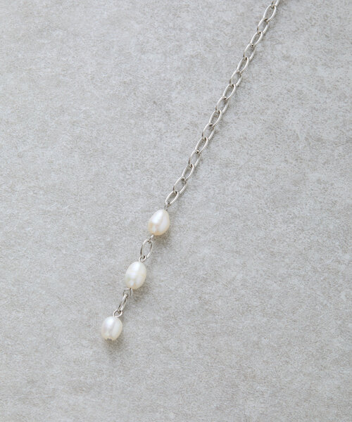 BEARDSLEY（ビアズリー）の「シルバー＆パール2wayネックレス（ネックレス・レディース・シルバー・FREE）」の3枚目の写真