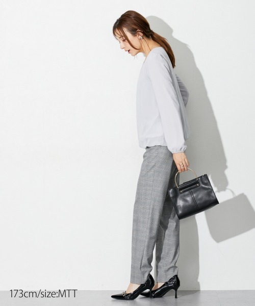slattgir(スラットジール)の「高身長 タック入バルーンブラウス (トールサイズ)(シャツ/ブラウス・レディース・ブラック/サックスブルー/オフホワイト/グレー/チャコールグレー/ピンク系/ブルー系その他/ホワイト×ブラック・M/L/LL/3L/4L/5L)」の18枚目の写真