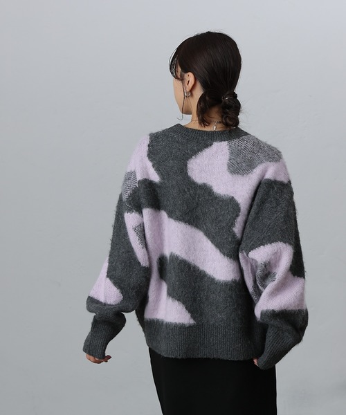 COLONY 2139（コロニートゥーワンスリーナイン）の「ニュアンスジャガードニットプルオーバー（ニット/セーター・レディース・ライトグレー/グレー/チャコールグレー・FREE）」の7枚目の写真