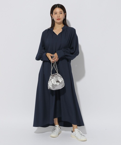 Elura（エルーラ）の「アイロンいらずカフタンワンピース＜低身長サイズあり＞/150386（ワンピース・レディース・イエロー/ネイビー・FREE(S)/FREE）」の2枚目の写真